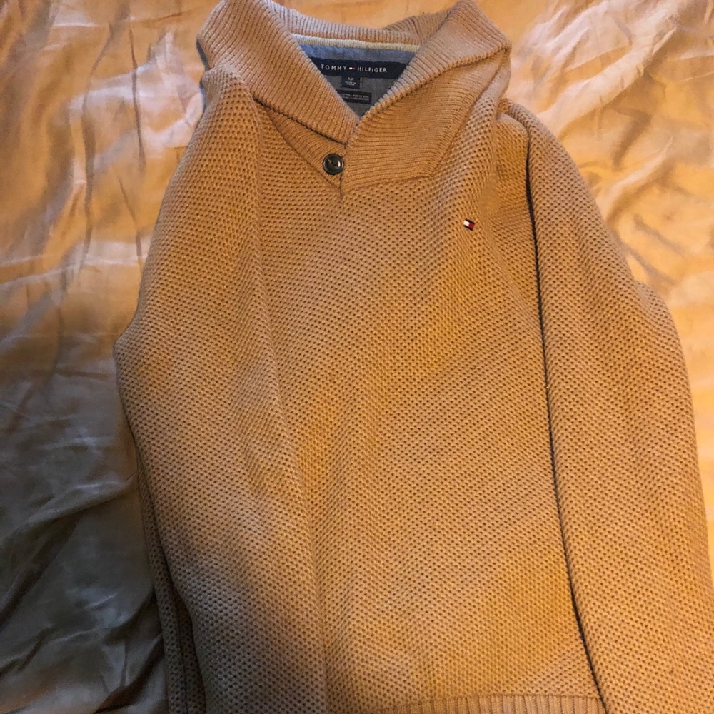 Tommy Hilfiger sweater